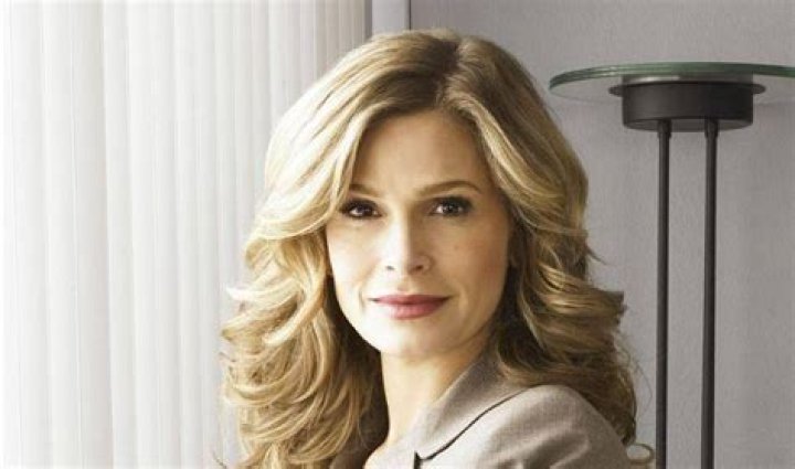 Kyra Sedgwick Height, Weight, Measurements, Bra Size, Shoe Size
