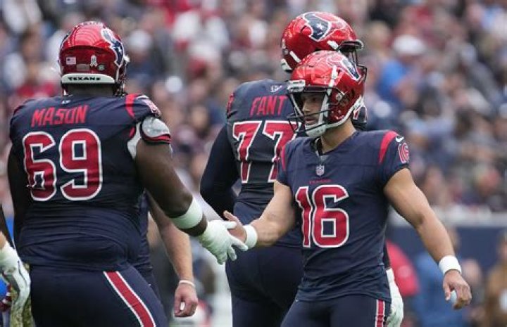 Texans' Matt Ammendola Misses 58-Yard Field Goal Against Jacksonville Jaguars, Resulting in a 24-21 Loss - SarkariResult