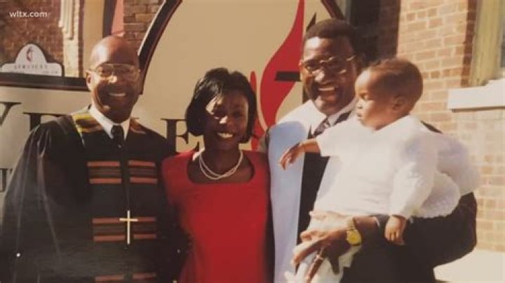 Who Are Elle Duncan Parents Parents? Father Clark Duncan & Mother Toni Duncan