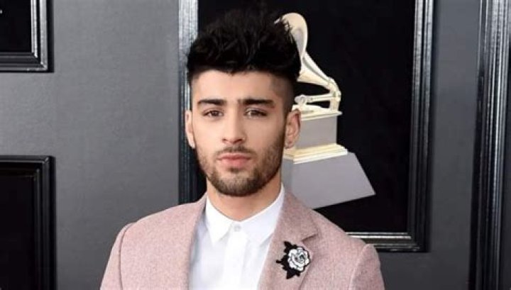 Zayn Malik Height, Weight, Body Measurements, Shoe Size